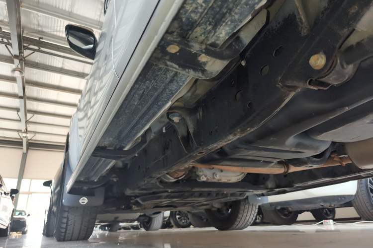 Used Nissan Terra 2020 2.5L XL Upper 4WD Automatic Four-Wheel Drive Luxury Edition Left Side Sill