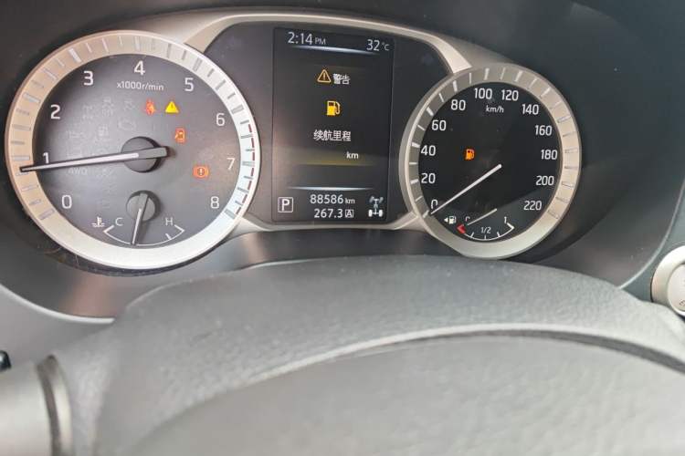 Used Nissan Terra 2020 2.5L XL Upper 4WD Automatic Four-Wheel Drive Luxury Edition Odometer Close Up