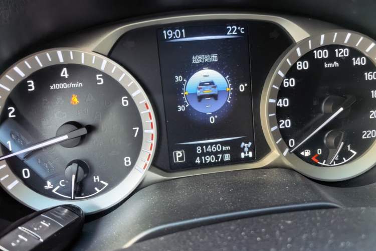 Used Nissan Terra 2020 2.5L XL Upper 4WD Automatic Four-Wheel Drive Luxury Edition Odometer Close Up