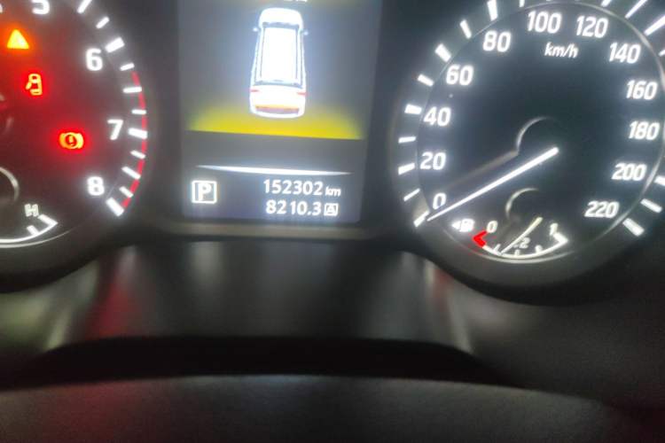 Used Nissan Terra 2020 2.5L XL Upper Automatic Two-Wheel Drive Luxury Edition Odometer Close Up