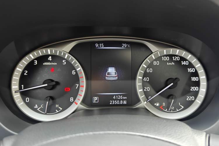 Used Nissan Terra 2020 2.5L XL Upper Automatic Two-Wheel Drive Luxury Edition Odometer Close Up