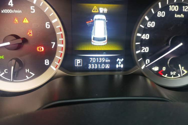 Used Nissan Terra 2020 2.5L XV 4WD Automatic Four-Wheel Drive Flagship Edition Odometer Close Up