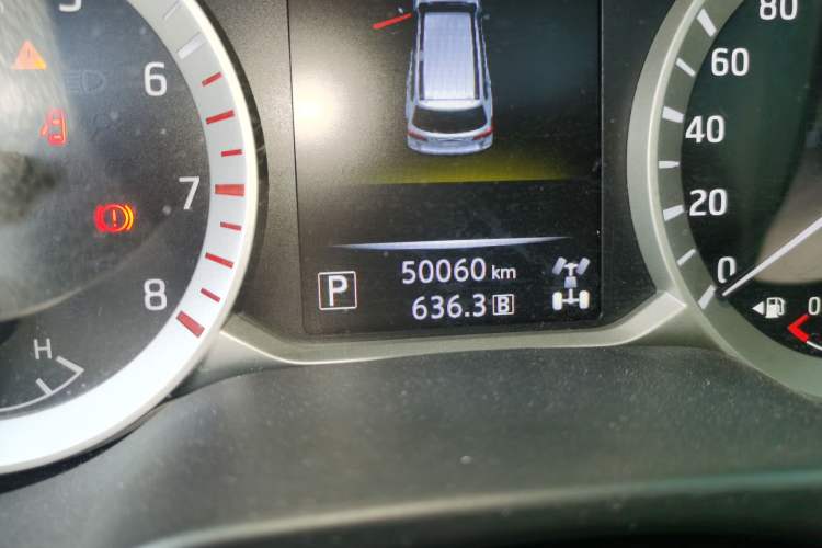 Used Nissan Terra 2020 2.5L XL Upper 4WD Automatic Four-Wheel Drive Luxury Edition Odometer Close Up