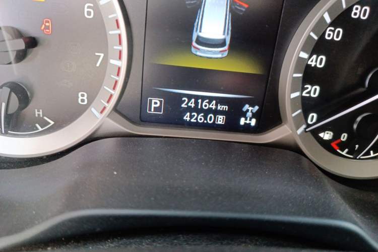 Used Nissan Terra 2020 2.5L XL Upper 4WD Automatic Four-Wheel Drive Luxury Edition Odometer Close Up