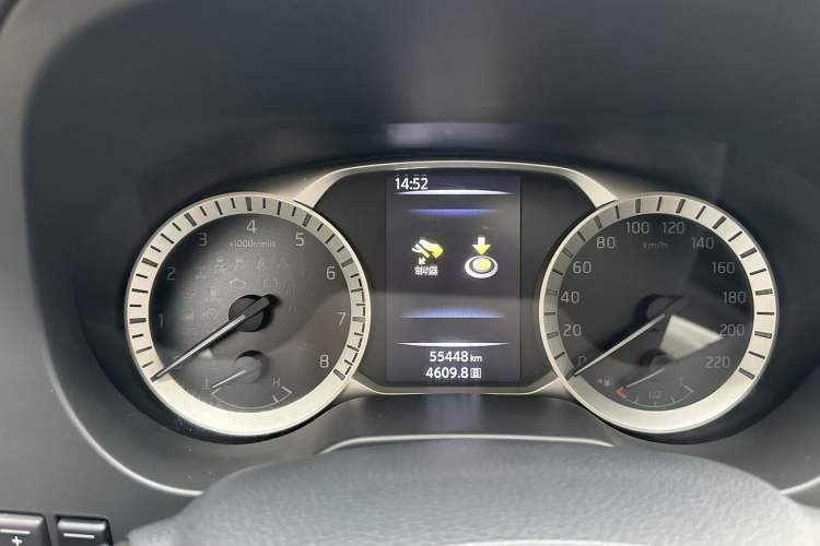 Used Nissan Terra 2020 2.5L XV 4WD Automatic Four-Wheel Drive Flagship Edition Odometer Close Up