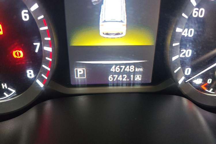 Used Nissan Terra 2020 2.5L XL Upper Automatic Two-Wheel Drive Luxury Edition Odometer Close Up