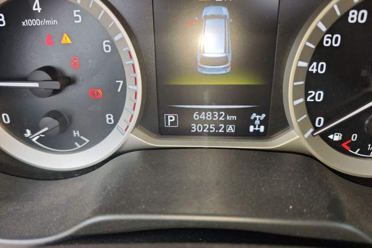 Used Nissan Terra 2020 2.5L XL Upper 4WD Automatic Four-Wheel Drive Luxury Edition Odometer Close Up