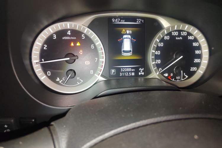 Used Nissan Terra 2020 2.5L XL Upper 4WD Automatic Four-Wheel Drive Luxury Edition Odometer Close Up