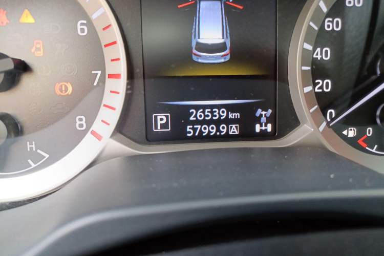 Used Nissan Terra 2020 2.5L XL Upper 4WD Automatic Four-Wheel Drive Luxury Edition Odometer Close Up