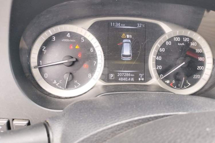 Used Nissan Terra 2020 2.5L XL Upper 4WD Automatic Four-Wheel Drive Luxury Edition Odometer Close Up