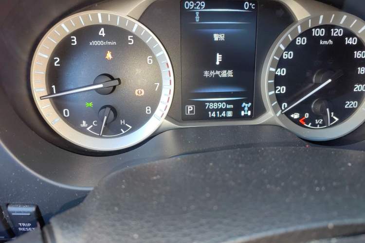 Used Nissan Terra 2020 2.5L XV 4WD Automatic Four-Wheel Drive Flagship Edition Odometer Close Up