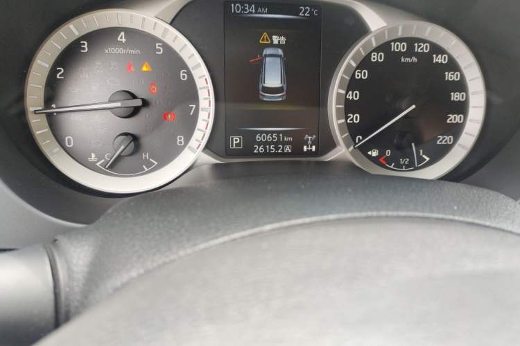 Used Nissan Terra 2020 2.5L XL Upper 4WD Automatic Four-Wheel Drive Luxury Edition Odometer Close Up