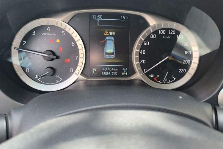 Used Nissan Terra 2020 2.5L XV 4WD Automatic Four-Wheel Drive Flagship Edition Odometer Close Up