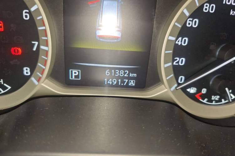 Used Nissan Terra 2020 2.5L XL Upper Automatic Two-Wheel Drive Luxury Edition Odometer Close Up