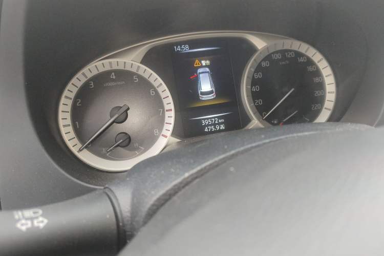 Used Nissan Terra 2020 2.5L XV 4WD Automatic Four-Wheel Drive Flagship Edition Odometer Close Up