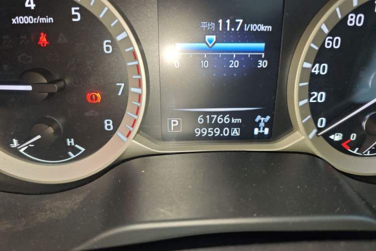 Used Nissan Terra 2020 2.5L XL Upper 4WD Automatic Four-Wheel Drive Luxury Edition Odometer Close Up
