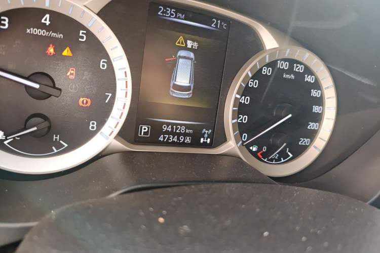 Used Nissan Terra 2020 2.5L XL Upper 4WD Automatic Four-Wheel Drive Luxury Edition Odometer Close Up