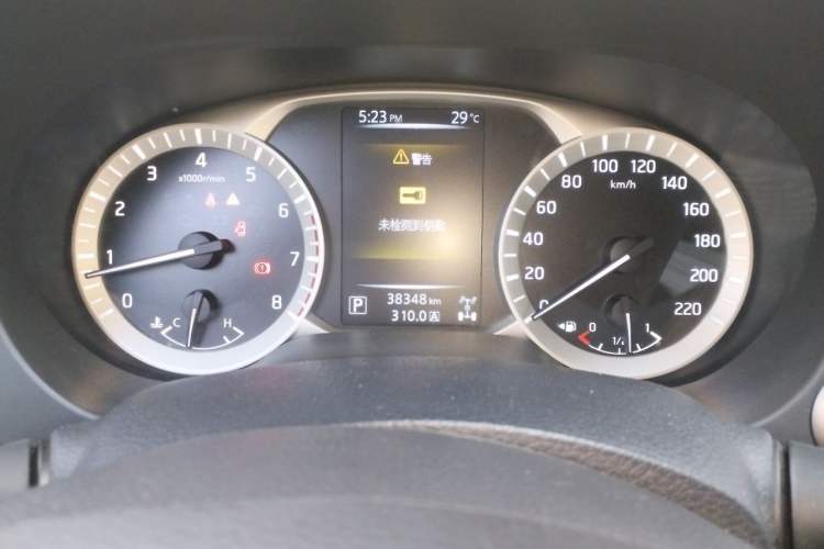 Used Nissan Terra 2020 2.5L XL Upper 4WD Automatic Four-Wheel Drive Luxury Edition Odometer Close Up