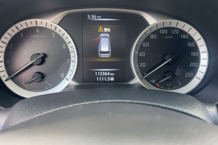 Used Nissan Terra 2020 2.5L XL Upper 4WD Automatic Four-Wheel Drive Luxury Edition Odometer Close Up