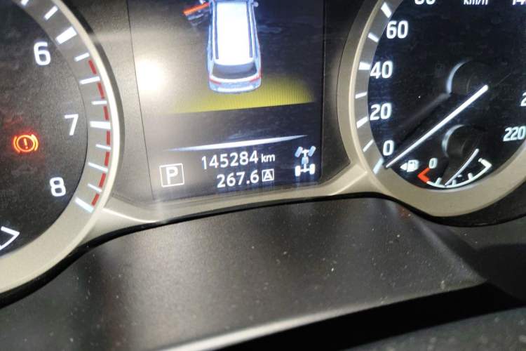 Used Nissan Terra 2020 2.5L XL Upper 4WD Automatic Four-Wheel Drive Luxury Edition Odometer Close Up