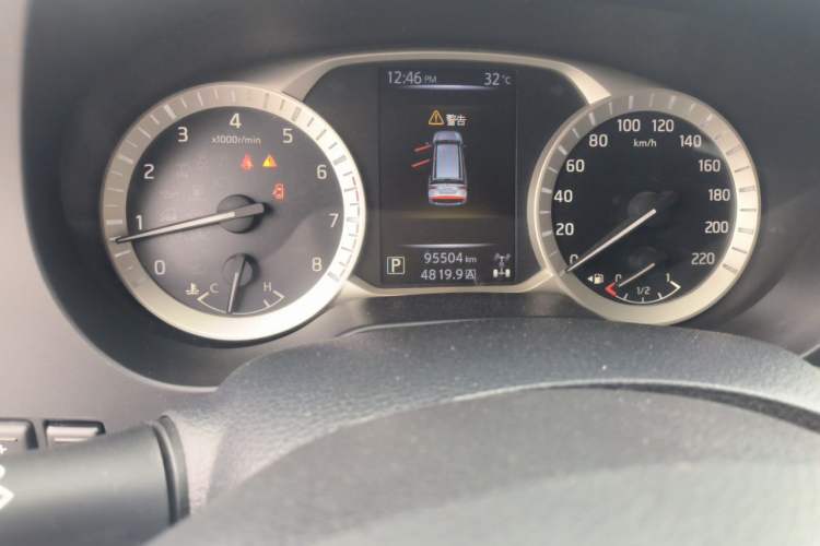 Used Nissan Terra 2020 2.5L XL Upper 4WD Automatic Four-Wheel Drive Luxury Edition Odometer Close Up
