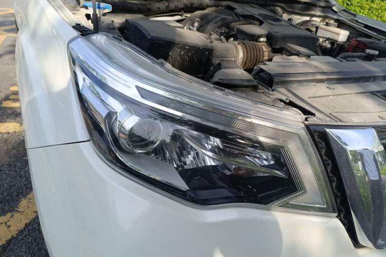 Used Nissan Terra 2020 2.5L XV 4WD Automatic Four-Wheel Drive Flagship Edition Right Front Headlight
