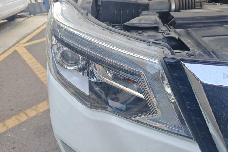Used Nissan Terra 2020 2.5L XV 4WD Automatic Four-Wheel Drive Flagship Edition Right Front Headlight