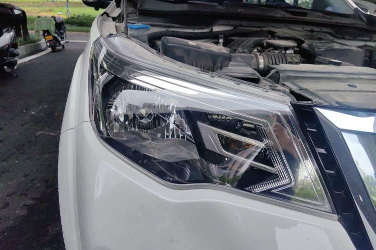 Used Nissan Terra 2020 2.5L XL Upper 4WD Automatic Four-Wheel Drive Luxury Edition Right Front Headlight