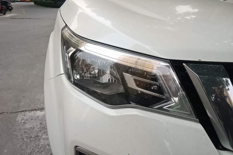 Used Nissan Terra 2020 2.5L XL Upper 4WD Automatic Four-Wheel Drive Luxury Edition Right Front Headlight
