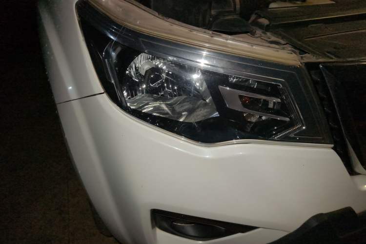 Used Nissan Terra 2020 2.5L XL Upper 4WD Automatic Four-Wheel Drive Luxury Edition Right Front Headlight