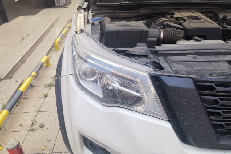 Used Nissan Terra 2020 2.5L XV 4WD Automatic Four-Wheel Drive Flagship Edition Right Front Headlight