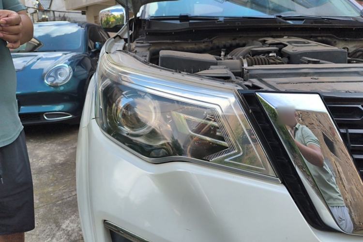 Used Nissan Terra 2020 2.5L XL Upper Automatic Two-Wheel Drive Luxury Edition Right Front Headlight