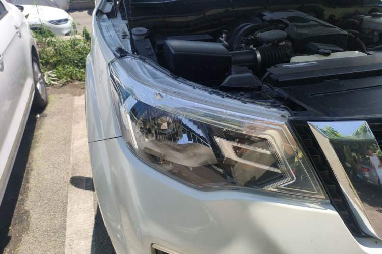 Used Nissan Terra 2020 2.5L XL Upper 4WD Automatic Four-Wheel Drive Luxury Edition Right Front Headlight