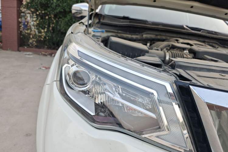 Used Nissan Terra 2020 2.5L XV 4WD Automatic Four-Wheel Drive Flagship Edition Right Front Headlight