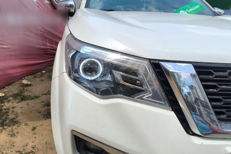 Used Nissan Terra 2020 2.5L XL Upper Automatic Two-Wheel Drive Luxury Edition Right Front Headlight