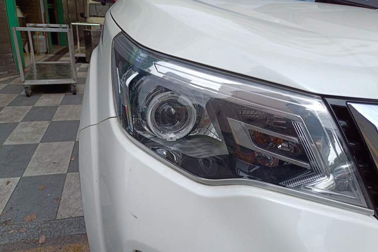 Used Nissan Terra 2020 2.5L XL Upper 4WD Automatic Four-Wheel Drive Luxury Edition Right Front Headlight