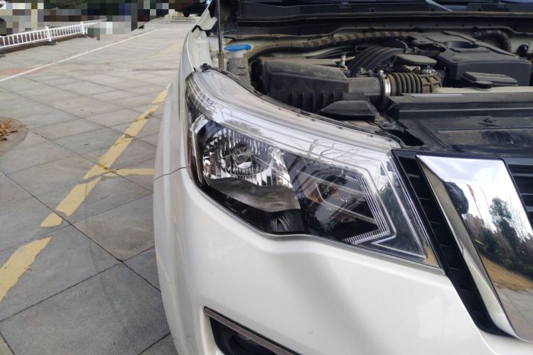 Used Nissan Terra 2020 2.5L XL Upper Automatic Two-Wheel Drive Luxury Edition Right Front Headlight
