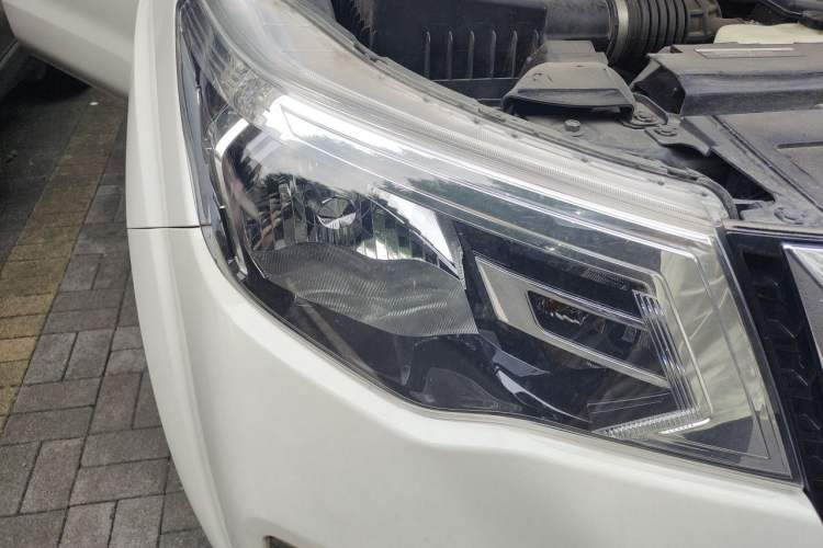 Used Nissan Terra 2020 2.5L XL Upper Automatic Two-Wheel Drive Luxury Edition Right Front Headlight