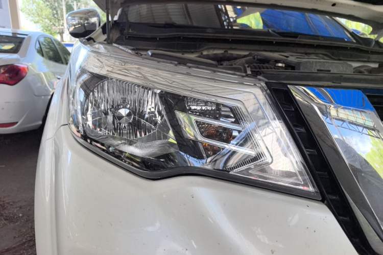 Used Nissan Terra 2020 2.5L XL Upper 4WD Automatic Four-Wheel Drive Luxury Edition Right Front Headlight