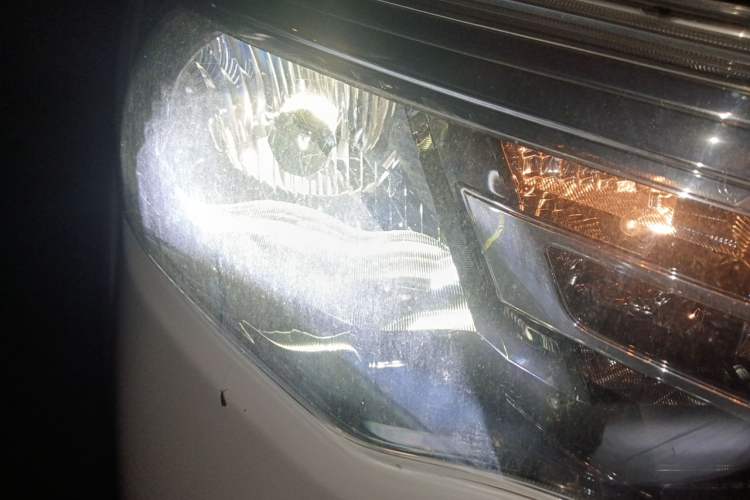 Used Nissan Terra 2020 2.5L XL Upper 4WD Automatic Four-Wheel Drive Luxury Edition Right Front Headlight