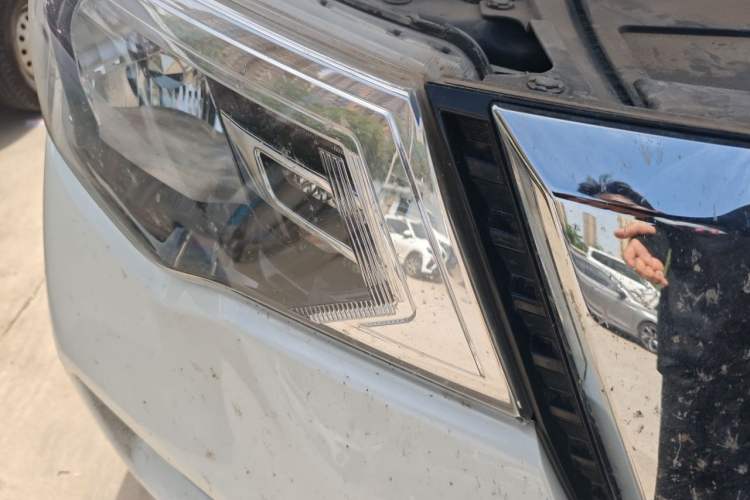 Used Nissan Terra 2020 2.5L XL Upper 4WD Automatic Four-Wheel Drive Luxury Edition Right Front Headlight