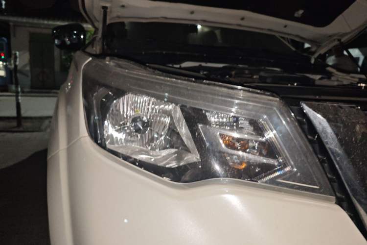 Used Nissan Terra 2020 2.5L XL Upper 4WD Automatic Four-Wheel Drive Luxury Edition Right Front Headlight