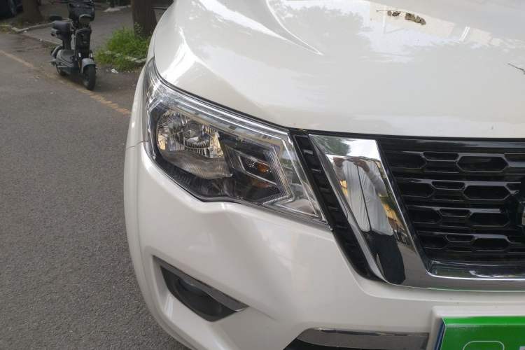 Used Nissan Terra 2020 2.5L XL Upper 4WD Automatic Four-Wheel Drive Luxury Edition Right Front Headlight