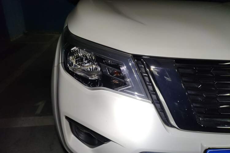 Used Nissan Terra 2020 2.5L XL Upper Automatic Two-Wheel Drive Luxury Edition Right Front Headlight