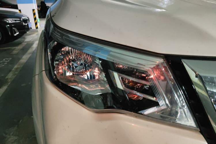 Used Nissan Terra 2020 2.5L XL Upper 4WD Automatic Four-Wheel Drive Luxury Edition Right Front Headlight
