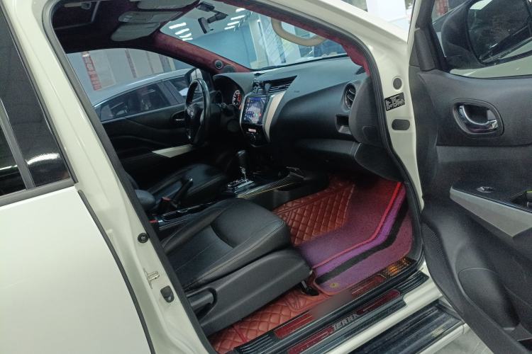 Used Nissan Terra 2020 2.5L XL Upper Automatic Two-Wheel Drive Luxury Edition Right Front Seat