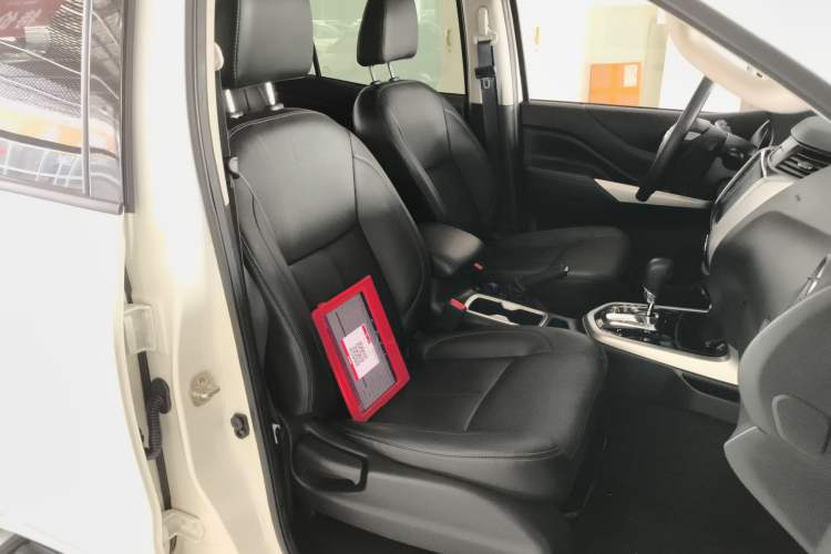 Used Nissan Terra 2020 2.5L XL Upper 4WD Automatic Four-Wheel Drive Luxury Edition Right Front Seat