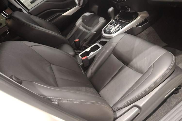 Used Nissan Terra 2020 2.5L XL Upper Automatic Two-Wheel Drive Luxury Edition Right Front Seat