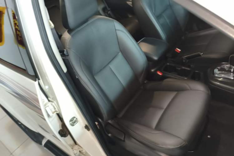 Used Nissan Terra 2020 2.5L XL Upper 4WD Automatic Four-Wheel Drive Luxury Edition Right Front Seat