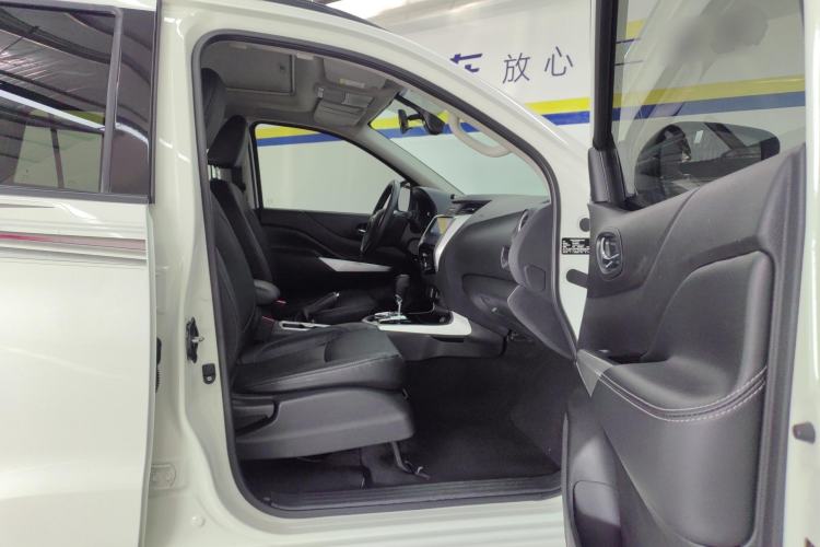 Used Nissan Terra 2020 2.5L XL Upper Automatic Two-Wheel Drive Luxury Edition Right Front Seat